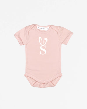 Letter Classic Bunny | Bodysuit Short Sleeve