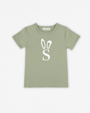 Letter Classic Bunny | Tee
